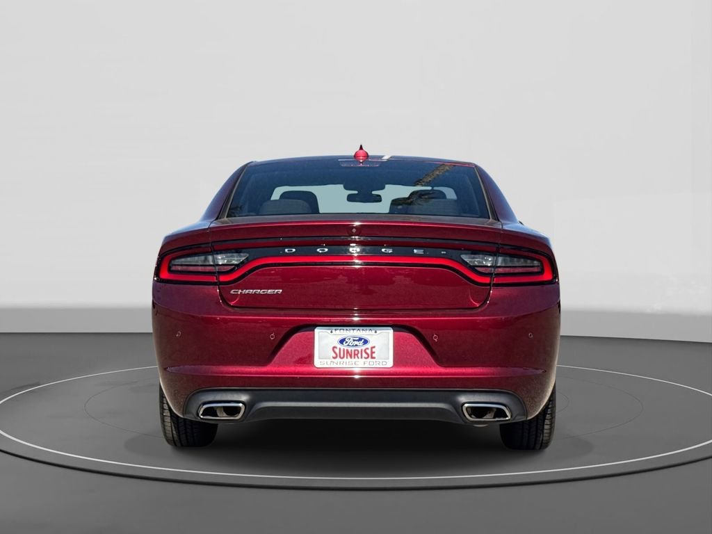 Used 2023 Dodge Charger SXT image 3