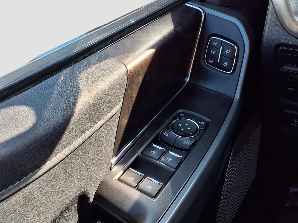 Certified 2022 Ford F150 Lariat AWD/4WD image 23