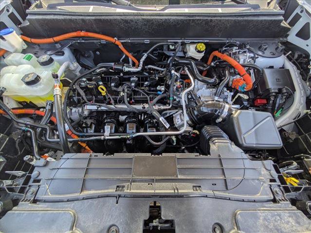 Certified 2025 Ford Maverick XLT FWD image 22