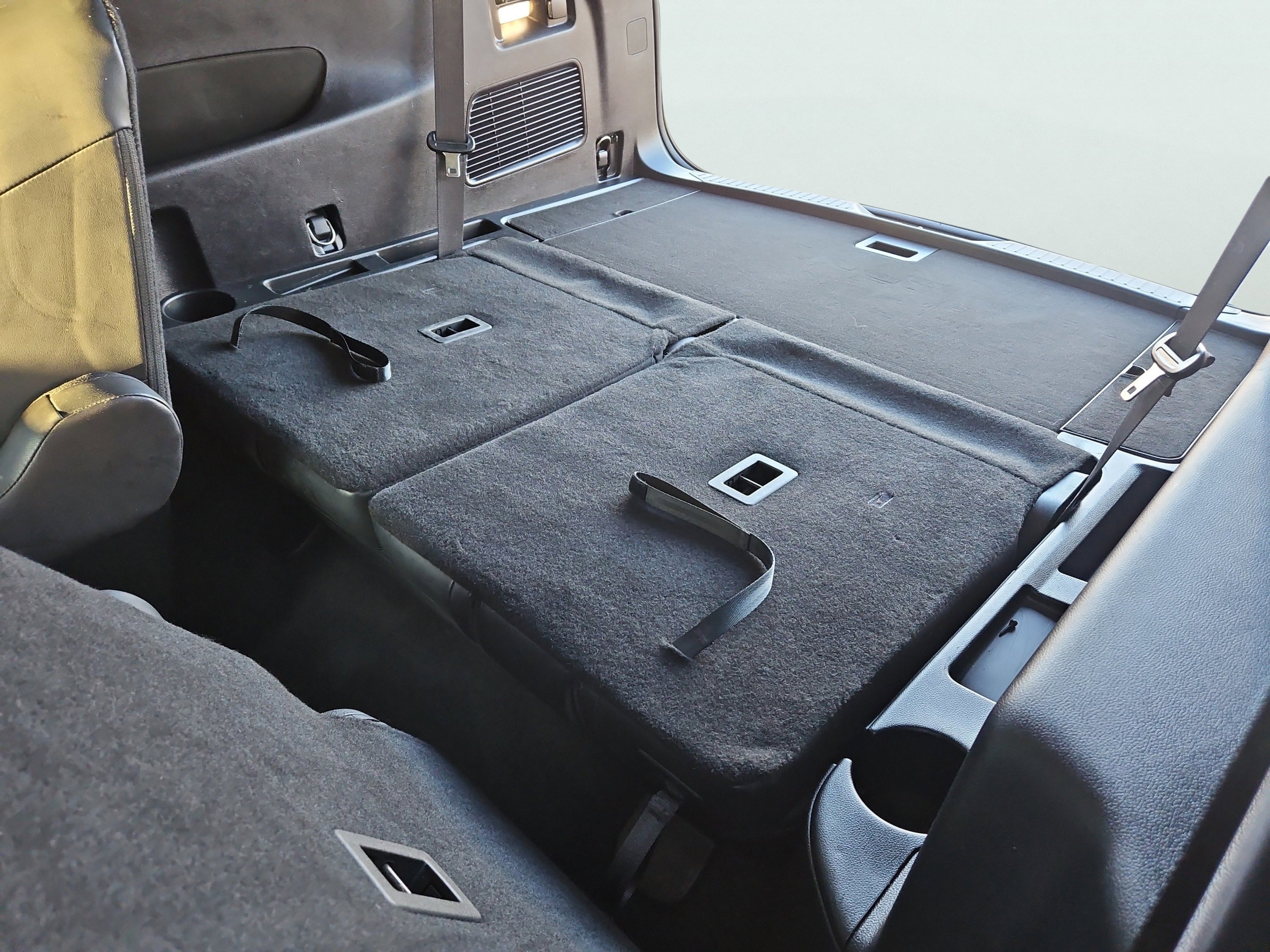 Certified 2022 Ford Explorer XLT w/ Equipment Group 202A image 36