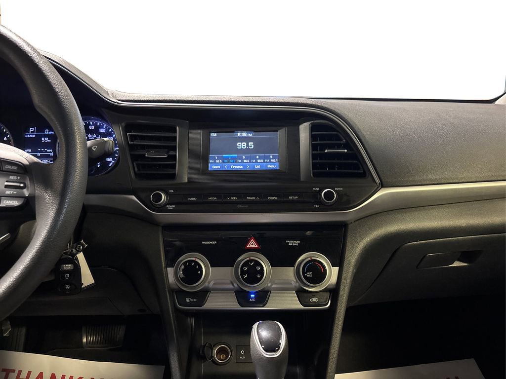 Used 2019 Hyundai Elantra SE w/ Cargo Package FWD image 22