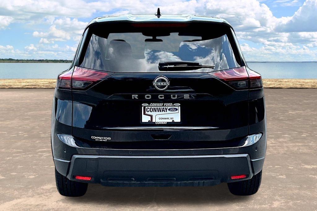 Used 2025 Nissan Rogue SV FWD image 7