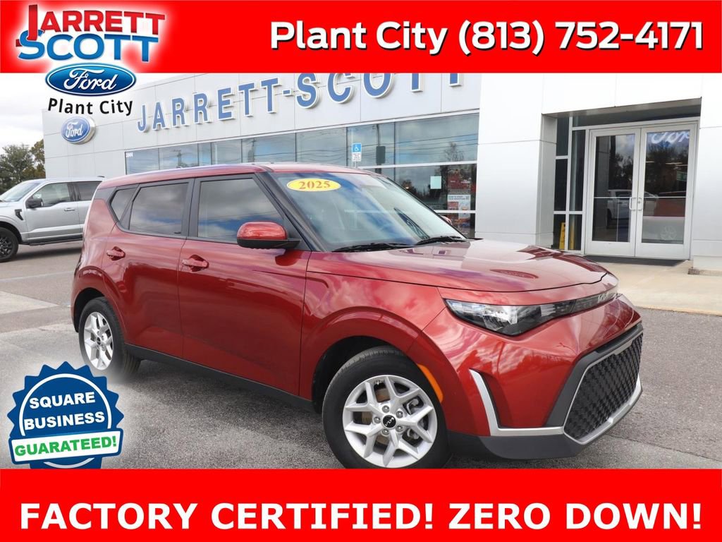 Used 2025 Kia Soul LX w/ LX Technology Package image 1