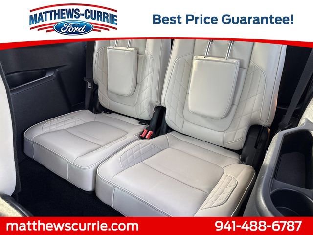 Certified 2017 Ford Explorer Platinum image 13