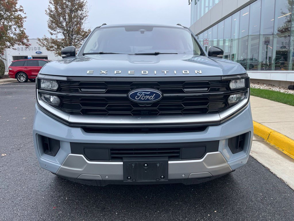 Certified 2025 Ford Expedition Max Platinum w/ Driver's Package AWD/4WD image 2