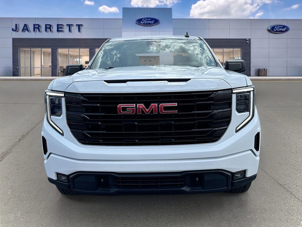 Used 2023 GMC Sierra 1500 Elevation AWD/4WD image 2