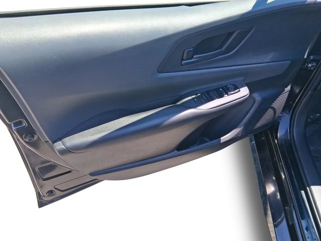 Used 2025 Toyota Prius LE FWD image 11