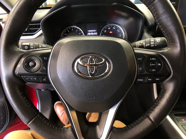Used 2021 Toyota RAV4 XLE w/ XLE Grade Weather Package AWD/4WD image 12