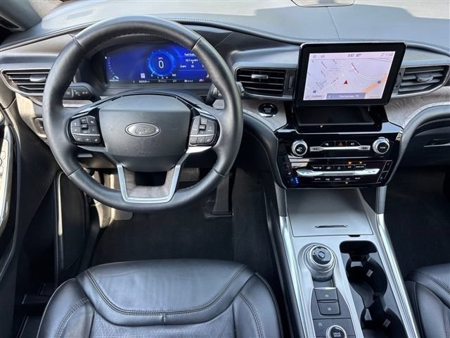 Certified 2023 Ford Explorer Platinum w/ Equipment Group 601A AWD/4WD image 23