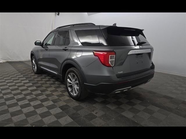 Certified 2024 Ford Explorer XLT w/ Equipment Group 202A AWD/4WD image 3
