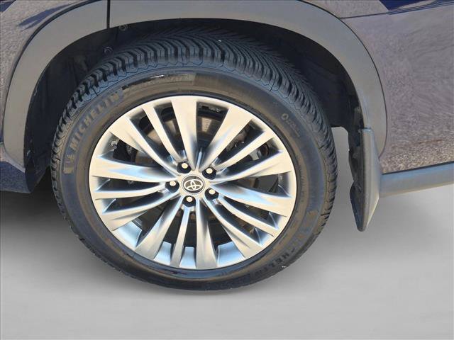 Used 2021 Toyota Highlander Platinum AWD/4WD image 27