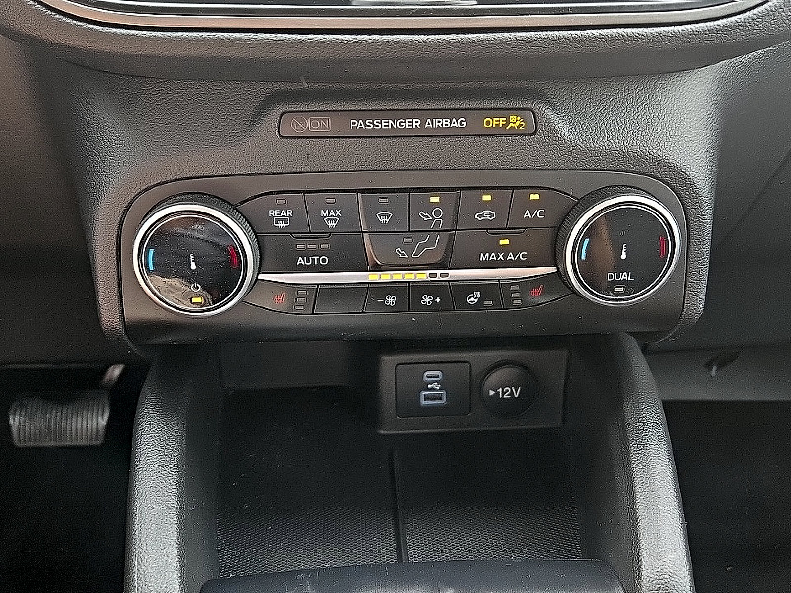 Certified 2023 Ford Escape Active AWD/4WD image 19