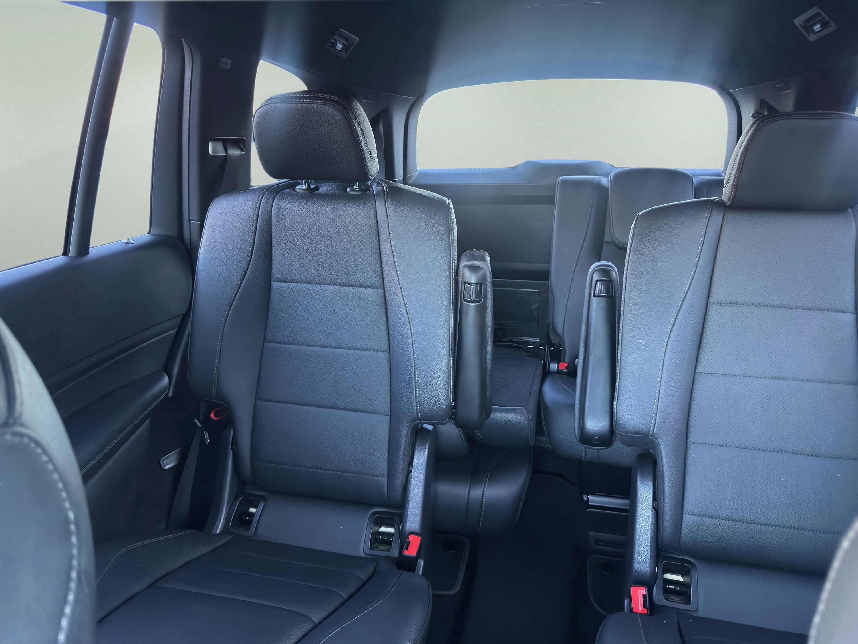 Used 2024 Mercedes-Benz GLS 450 4MATIC image 13