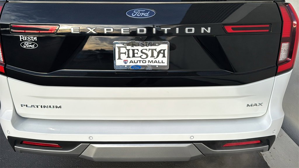 Certified 2025 Ford Expedition Max Platinum image 8