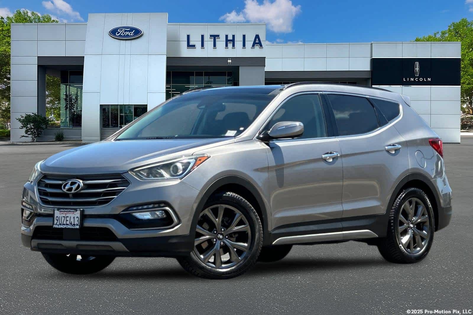Used 2017 Hyundai Santa Fe Sport w/ 2.0T Ultimate Tech Package 05 FWD image 1