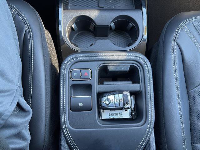 Certified 2025 Ford Mustang Mach-E Premium image 19