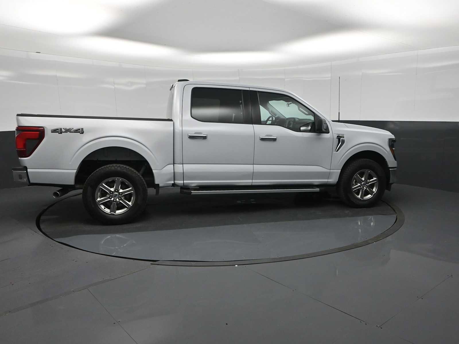 Certified 2025 Ford F150 XLT w/ Equipment Group 301A Standard AWD/4WD image 9