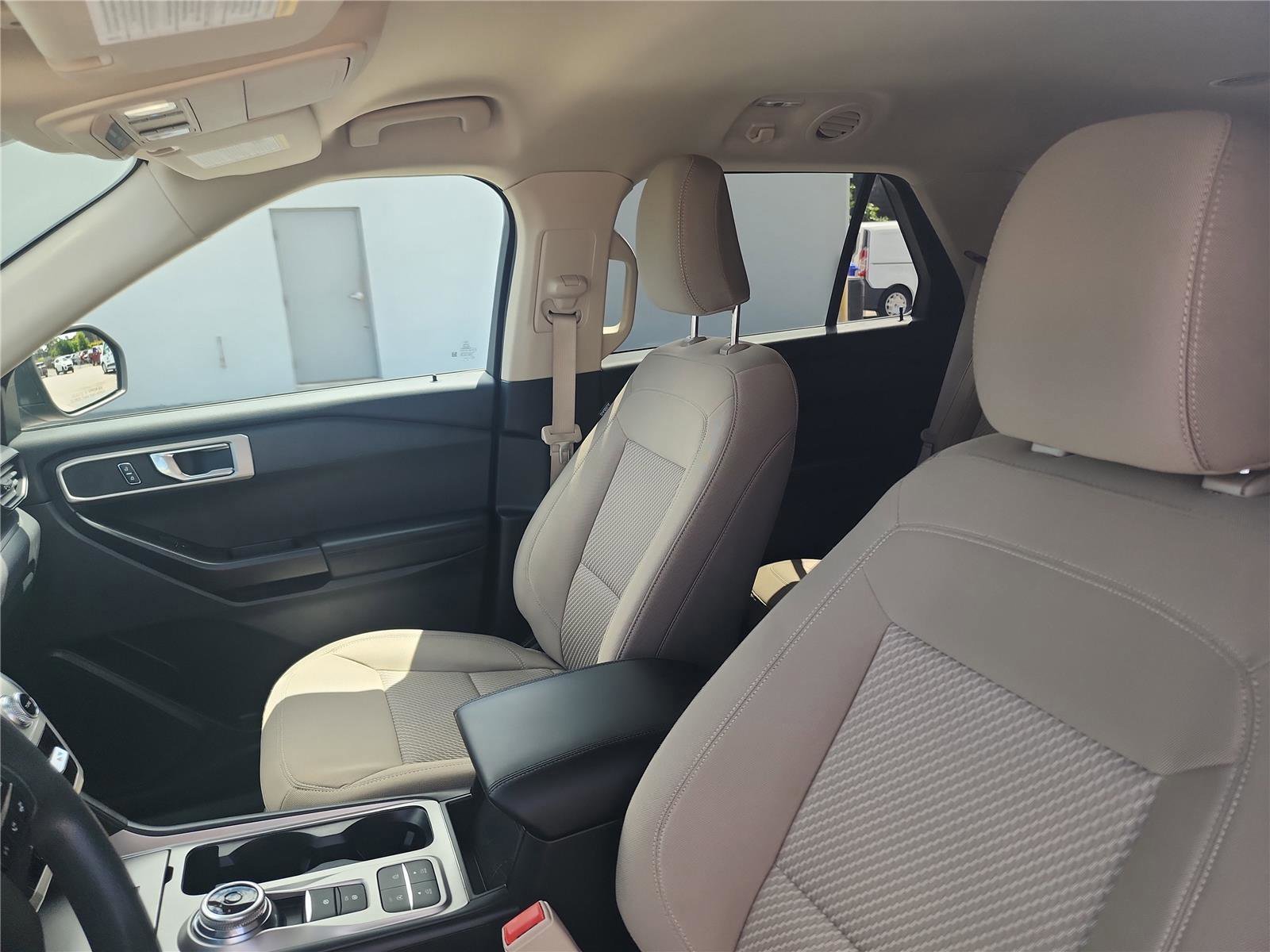 Certified 2021 Ford Explorer 2WD image 17