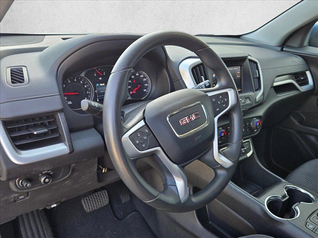 Used 2024 GMC Terrain SLE w/ Driver Convenience Package FWD image 19