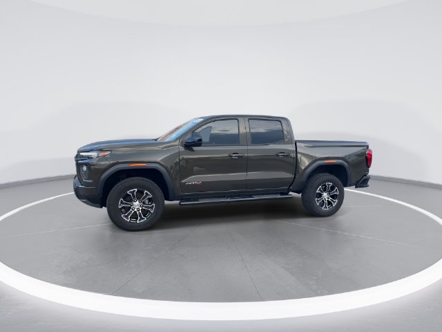 Used 2024 GMC Canyon AT4 w/ AT4 Premium Package AWD/4WD image 4