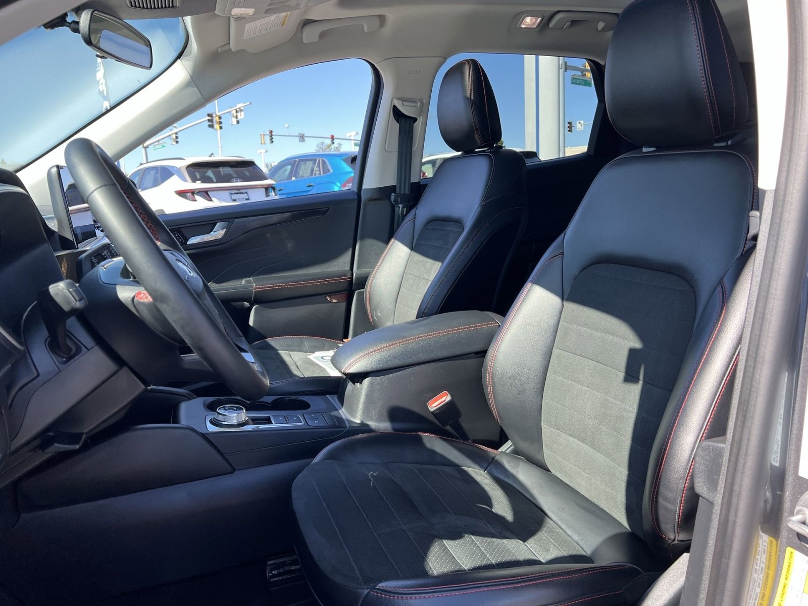 Certified 2022 Ford Escape SEL w/ SEL Stealth AWD Package image 13