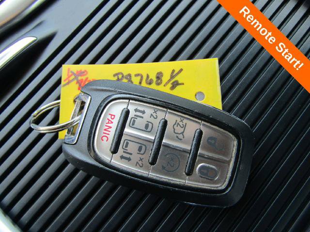 Used 2023 Chrysler Pacifica Touring-L FWD image 21