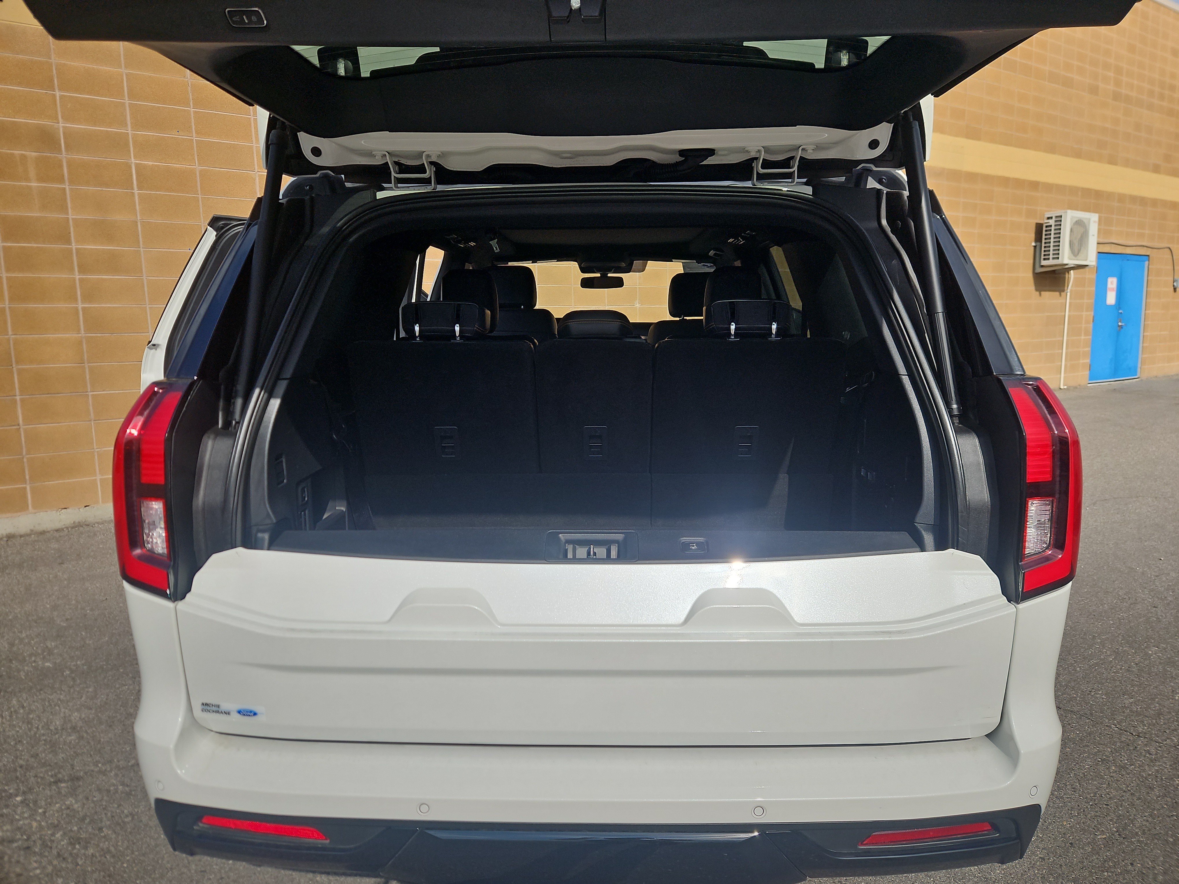 Certified 2025 Ford Expedition Tremor AWD/4WD image 6