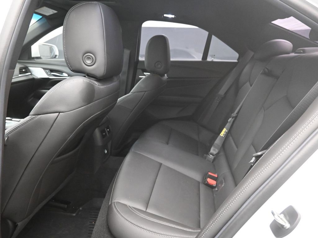 Used 2022 Cadillac CT4 Luxury w/ Sun And Sound Package image 7