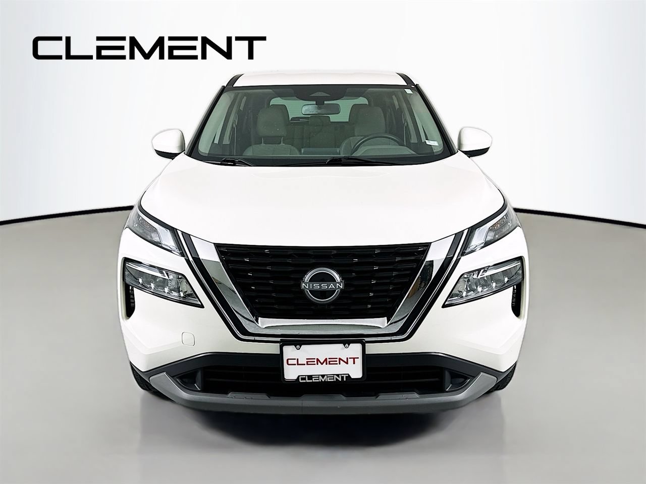Used 2023 Nissan Rogue SV FWD image 3