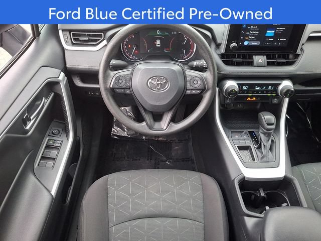 Used 2024 Toyota RAV4 XLE FWD image 12