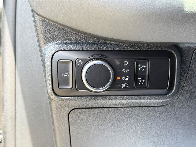 Certified 2025 Ford Explorer Active RWD image 31