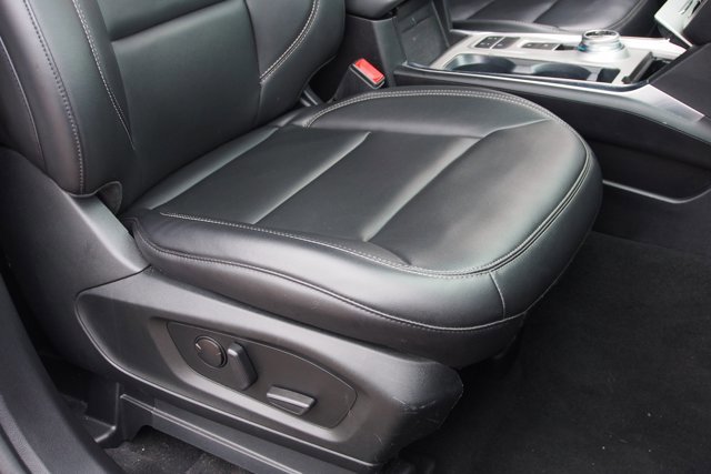 Certified 2022 Ford Explorer XLT w/ Equipment Group 202A image 12