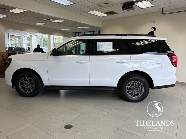 Certified 2025 Ford Expedition Active AWD/4WD image 5