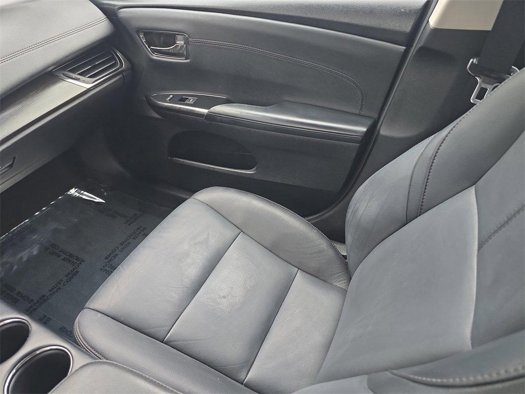 Used 2018 Toyota Avalon XLE image 13