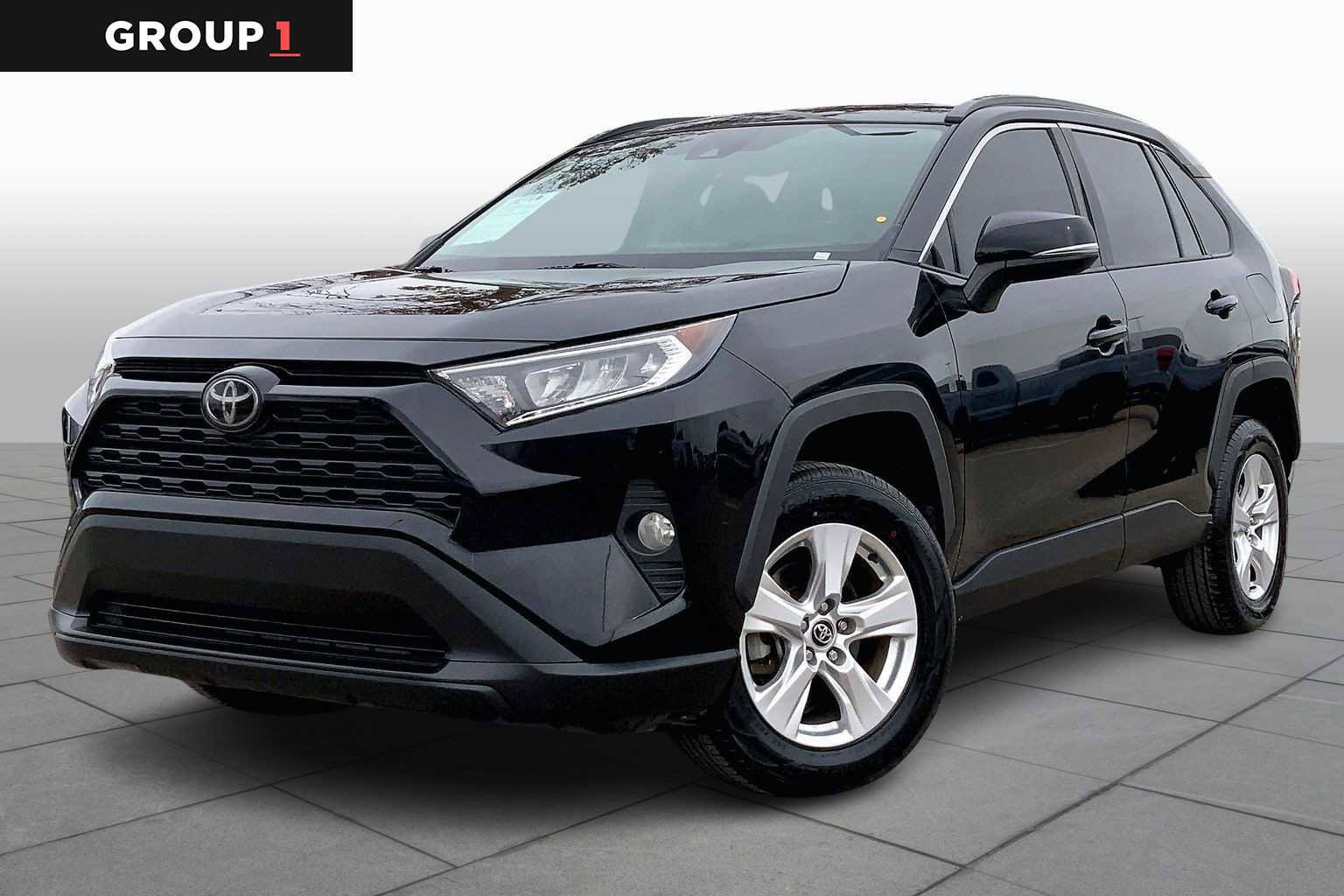 Used 2020 Toyota RAV4 XLE image 5