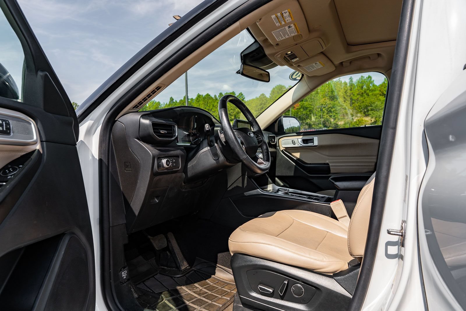 Certified 2020 Ford Explorer Limited RWD image 19
