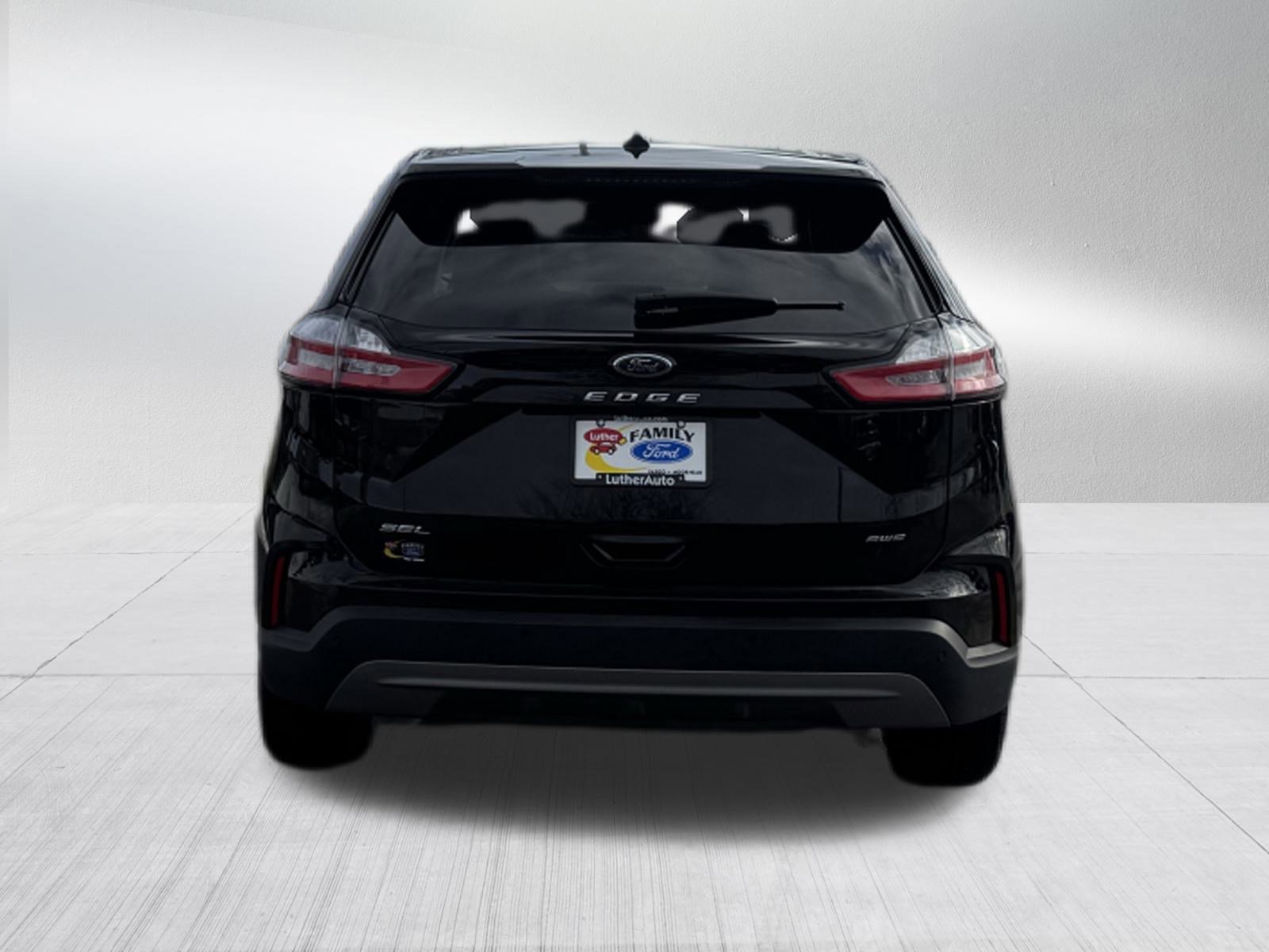 Certified 2024 Ford Edge SEL image 4