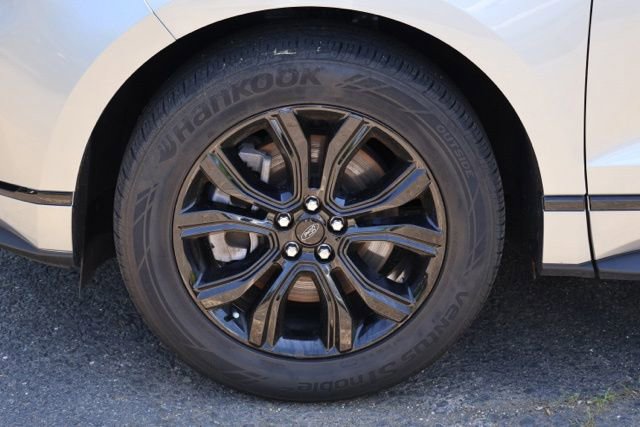 Certified 2022 Ford Edge SE w/ Black Appearance Package AWD/4WD image 6