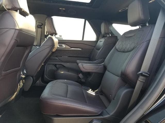 Certified 2025 Ford Explorer Platinum w/ Ultimate Package image 16