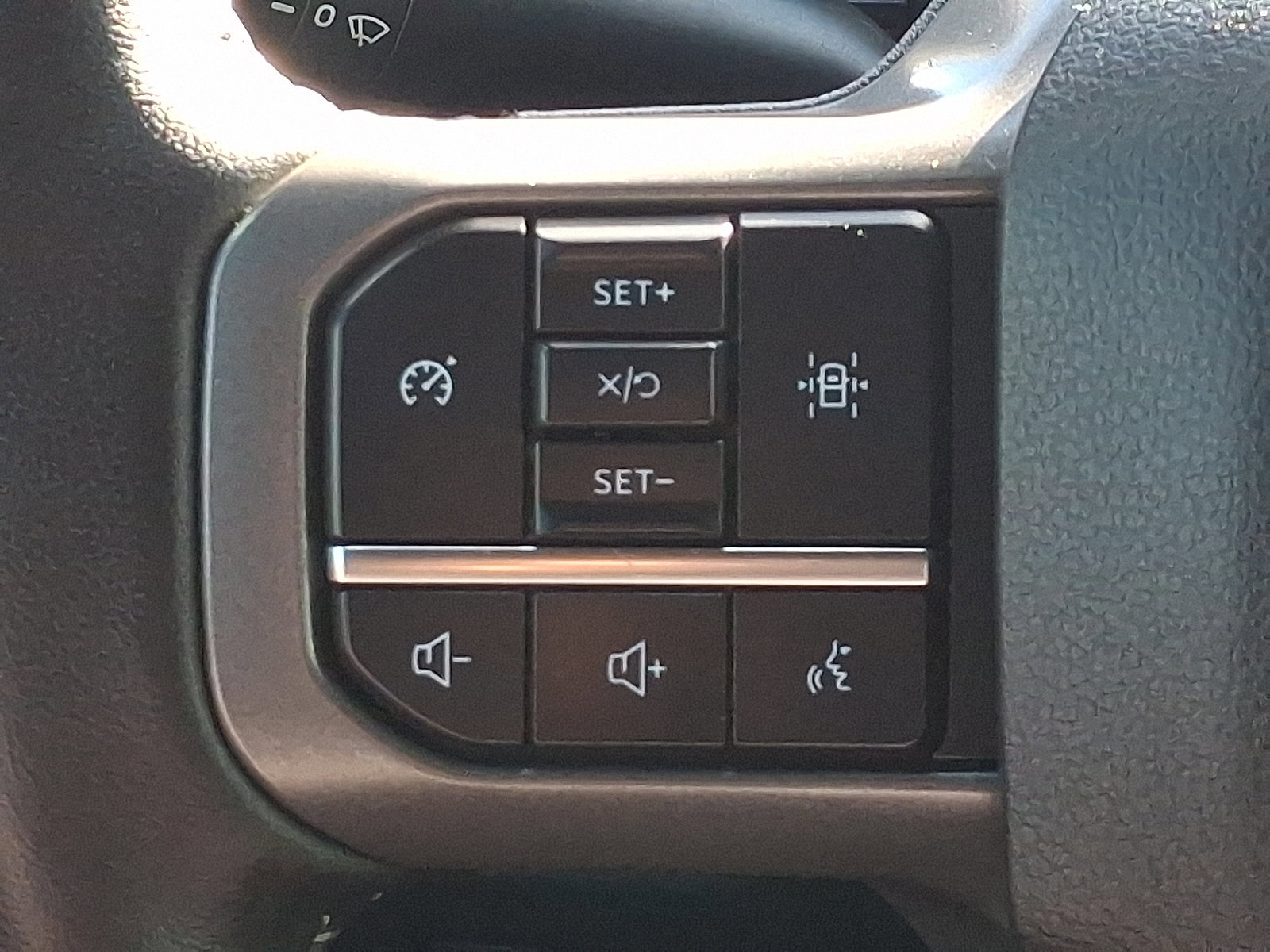 Certified 2022 Ford F150 XLT w/ Equipment Group 302A High image 20