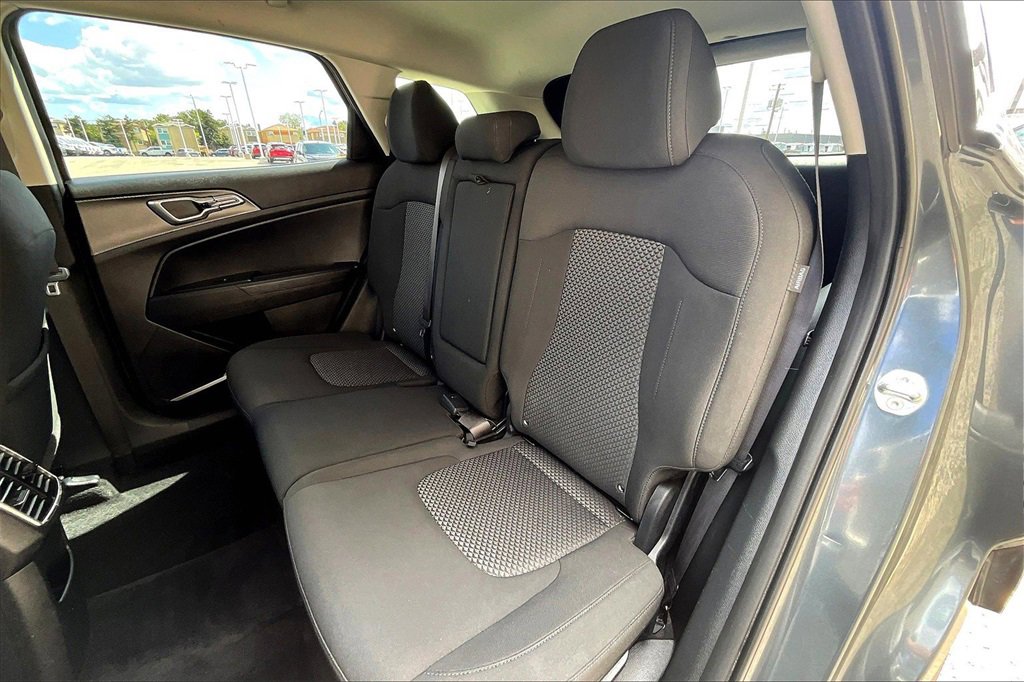Used 2024 Kia Sportage LX image 24