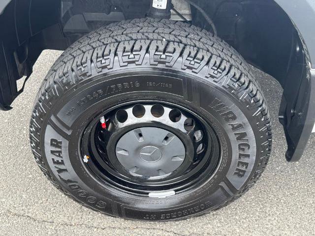 Used 2023 Mercedes-Benz Sprinter 2500 image 7