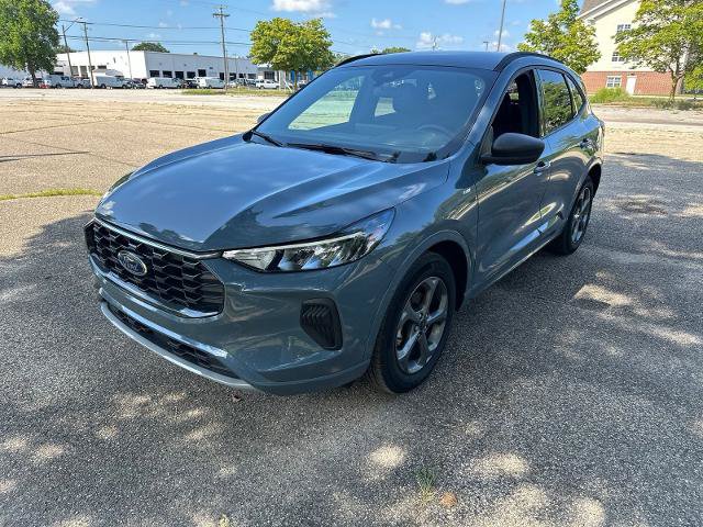 Certified 2023 Ford Escape ST-Line w/ Tech Pack #1 AWD/4WD image 33