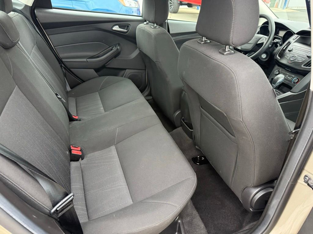 Certified 2018 Ford Focus SE FWD image 13