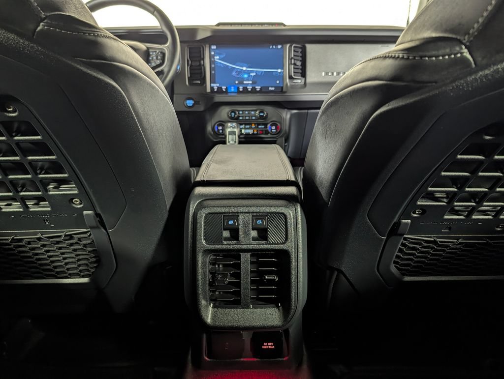 Certified 2025 Ford Bronco Badlands AWD/4WD image 13