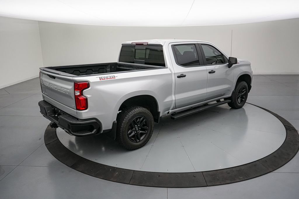 Used 2021 Chevrolet Silverado 1500 LT Trail Boss w/ Convenience Package II AWD/4WD image 4