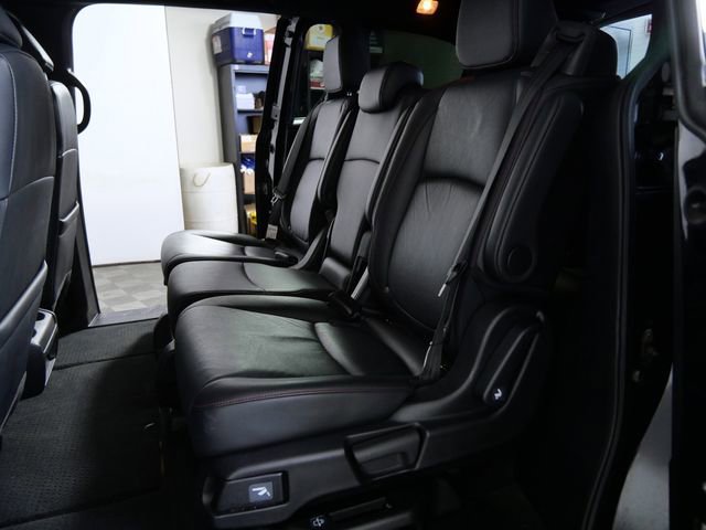 Used 2025 Honda Odyssey Sport-L image 14