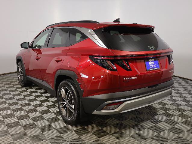 Used 2025 Hyundai Tucson Limited AWD/4WD image 8