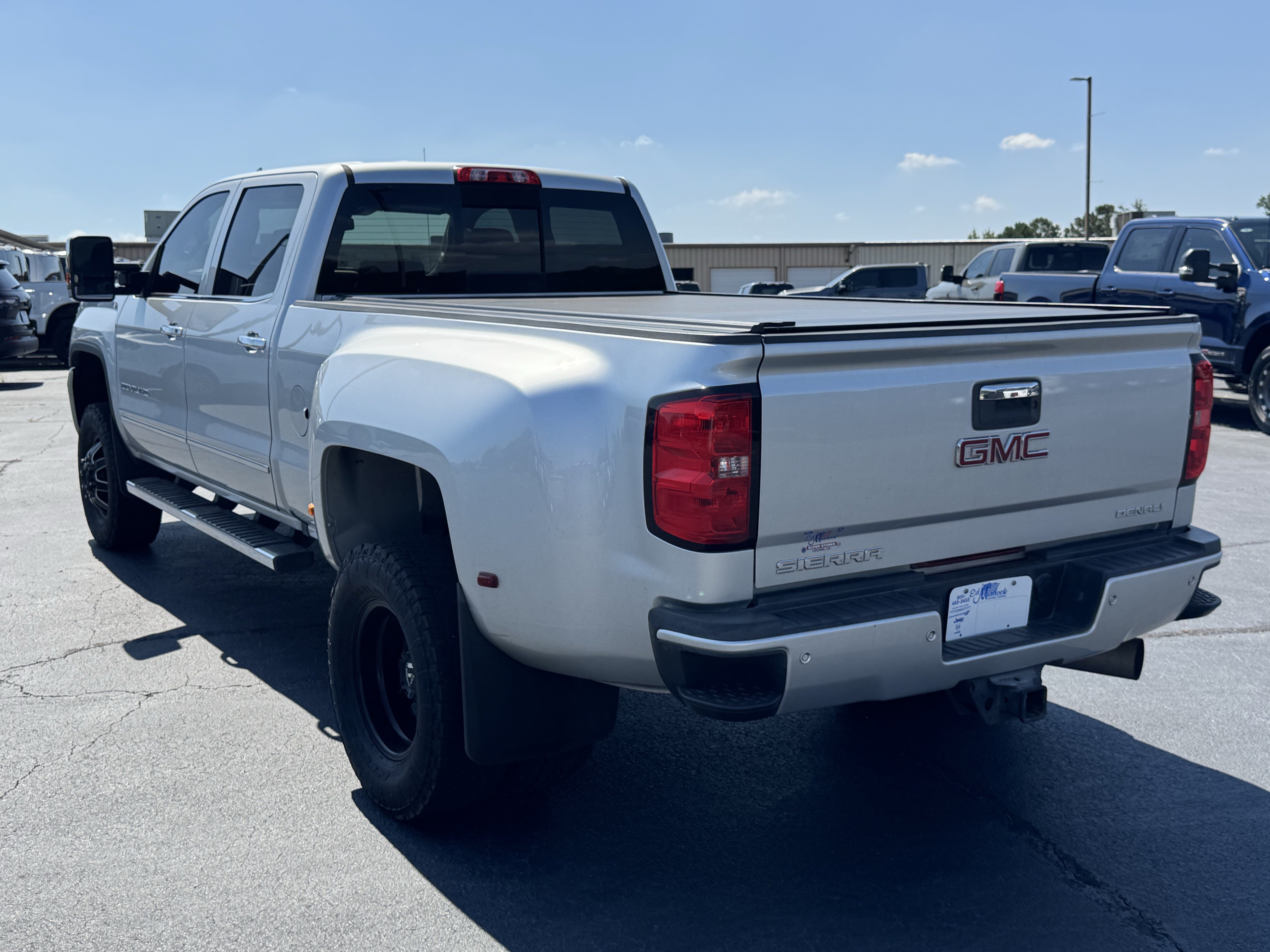 Used 2017 GMC Sierra 3500 Denali w/ Duramax Plus Package AWD/4WD image 7
