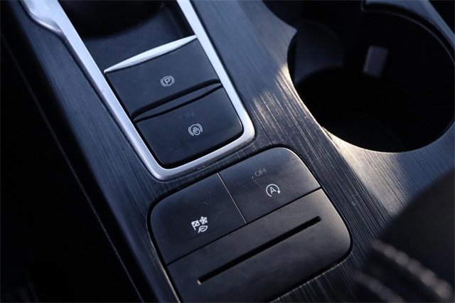 Certified 2023 Ford Escape Active image 18